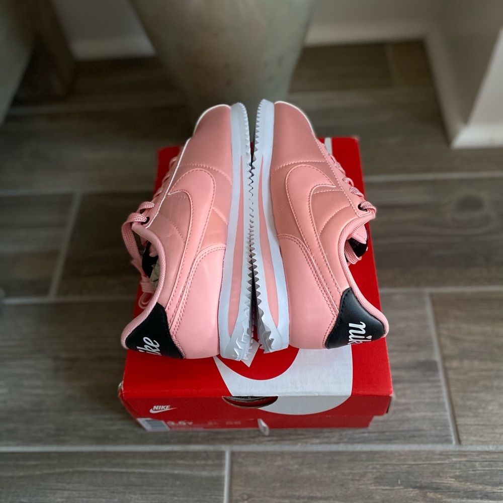Nike Cortez Basic TXT VDay GS Sneaker - Picture 6 of 10